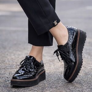 Botkier New York Clive Black Patent Leather Lace Up Oxford Loafers – Size 8M